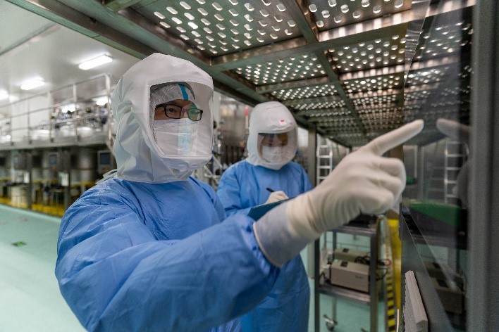 武汉生物所-2020年4月12日，，，武汉生物制品研究所研发的新冠灭活疫苗获批临床，，，成为全球首个获批临床的新冠灭活疫苗，，，2021年2月25日，，，武汉生物制品研究所新冠灭活疫苗海内获批上市。。.jpg